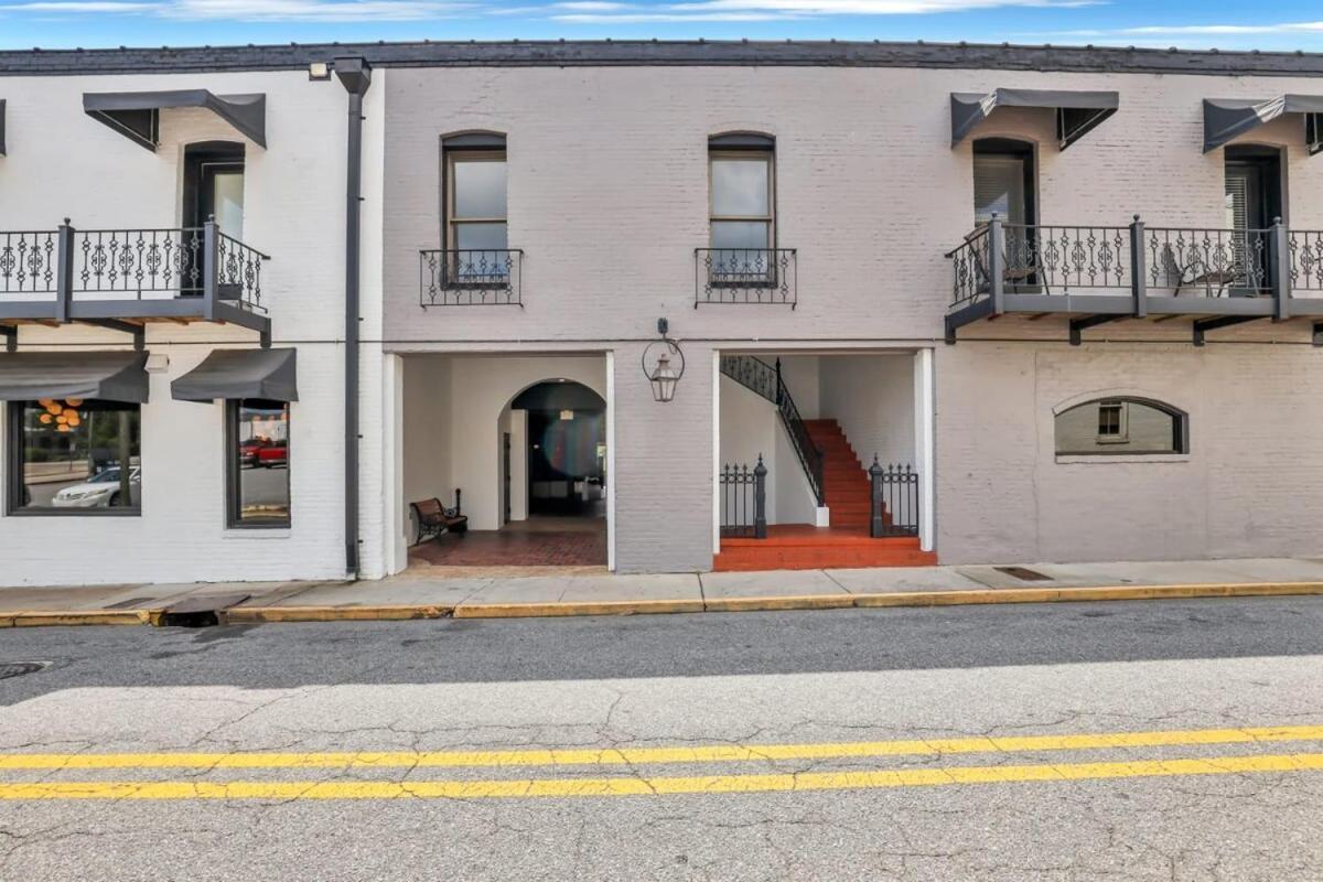 Eagle'S Nest - Spacious Loft Downtown - Near Gsu Statesboro Exterior photo